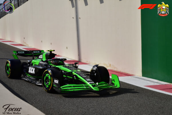 Max044